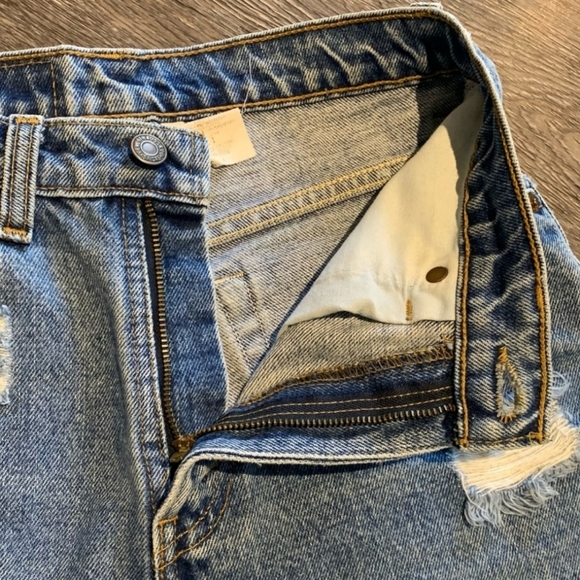 Levi’s Vintage 521 Denim Shorts - Picture 3 of 4